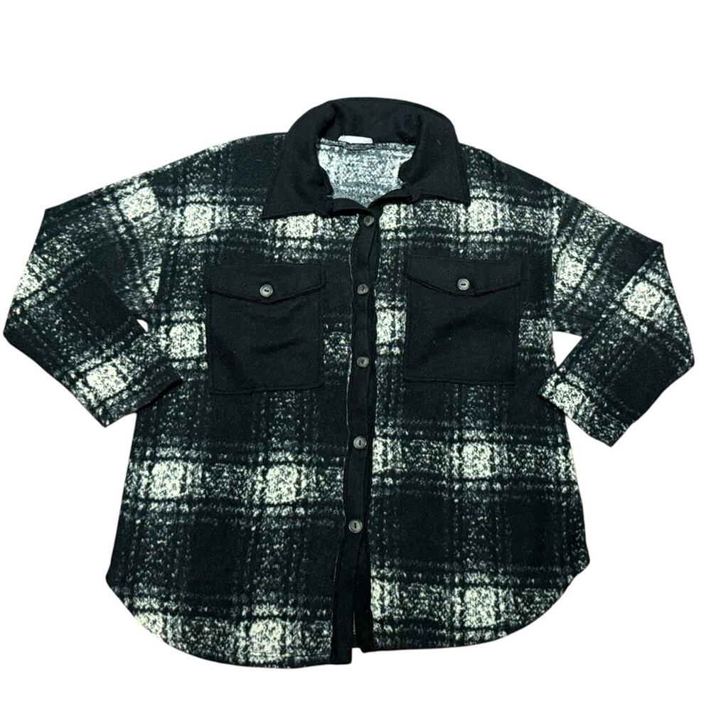 BUCKETLIST Women’s Size Medium Black and White Checkered Shirt Jacket Shacket